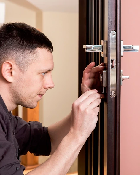 : Professional Locksmith For Commercial And Residential Locksmith Services in Lakeland, FL