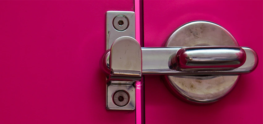 Childproof Gate Lock in Lakeland, Florida