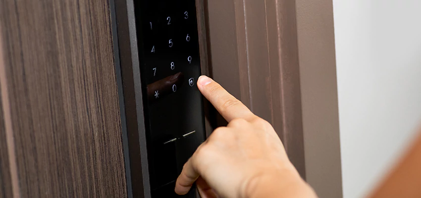 Smart Electric Locks Replacement Services in Lakeland, FL